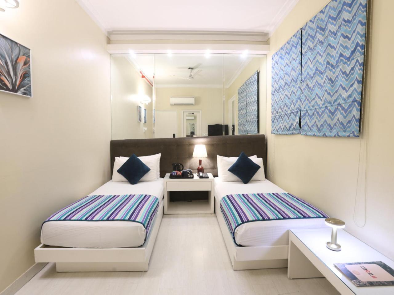 Hotel Ajanta - Free Airport Pick Up Service Nueva Delhi Exterior foto